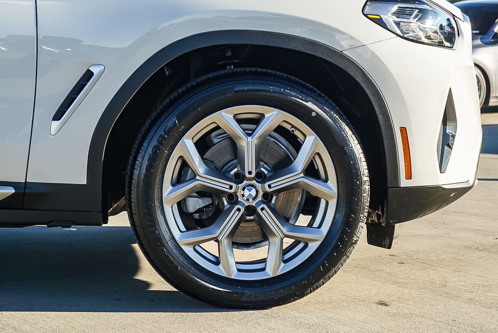 Thumbnail: 2023 BMW X3 - 8