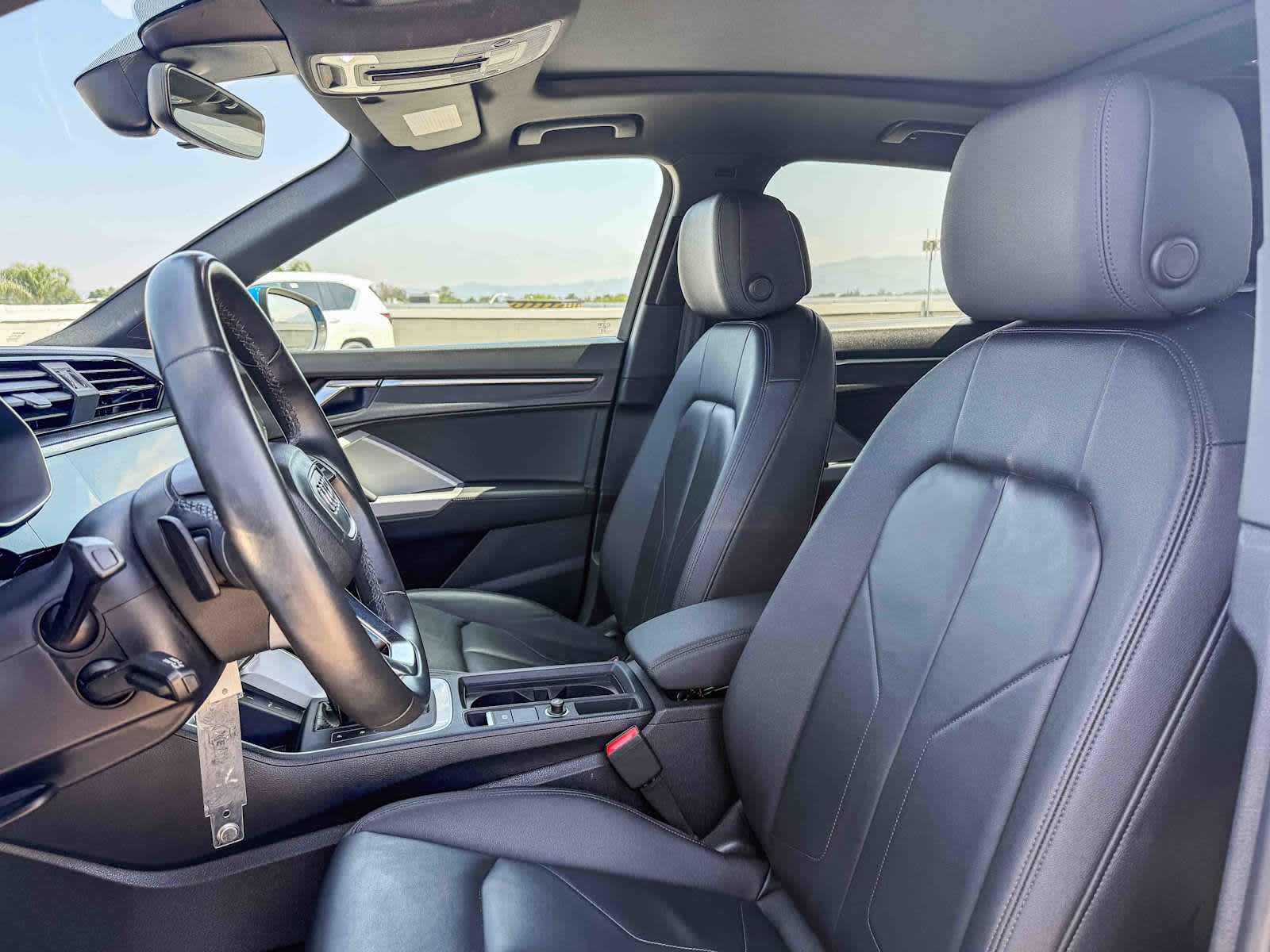 Thumbnail: 2023 Audi Q3 - 18