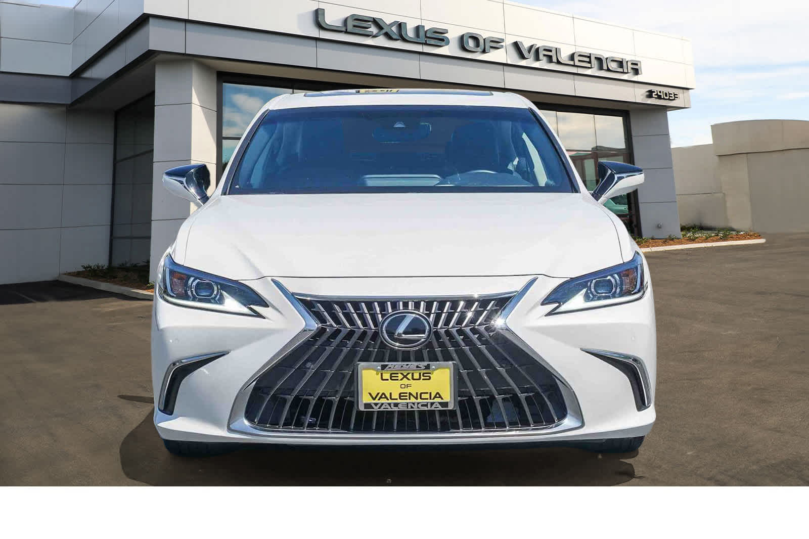 Thumbnail: 2022 Lexus ES - 6