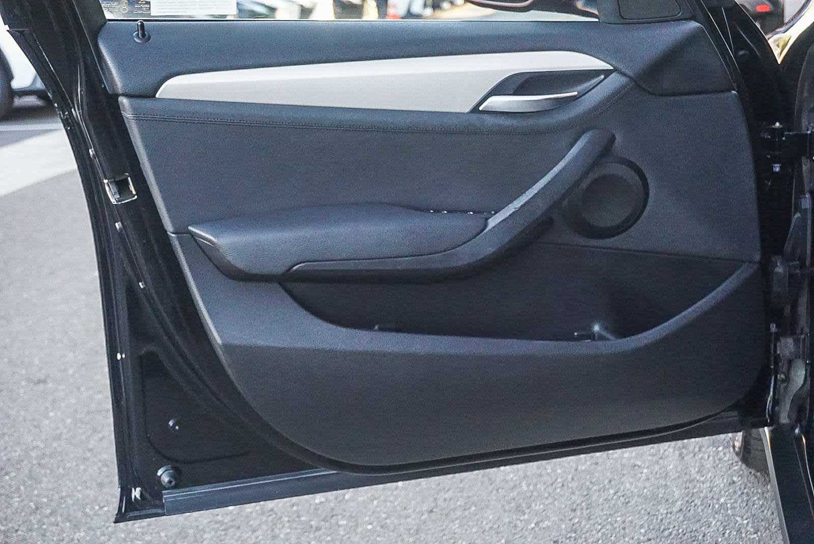 Thumbnail: 2015 BMW X1 - 22