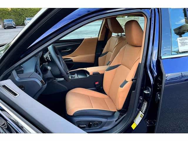 Thumbnail: 2025 Lexus ES - 18