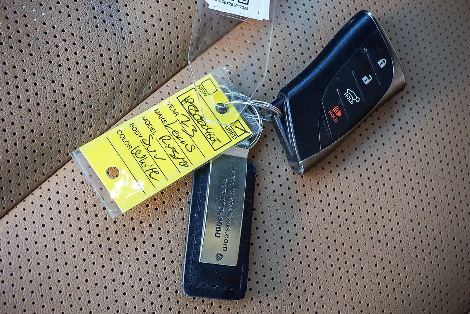 Thumbnail: 2023 Lexus RX - 32