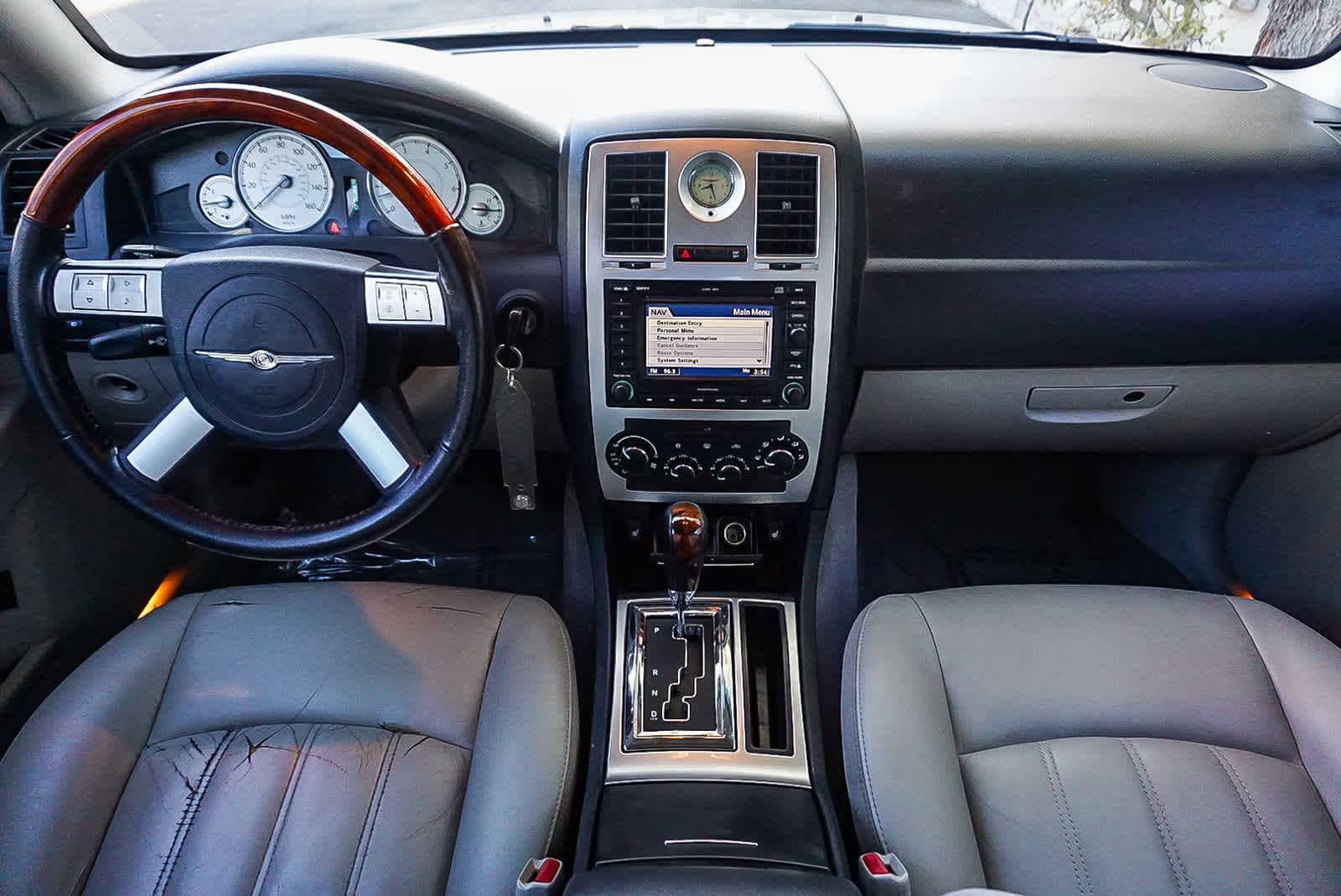 Thumbnail: 2006 Chrysler 300 - 13