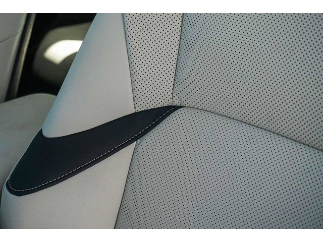 Thumbnail: 2025 Lexus ES - 26