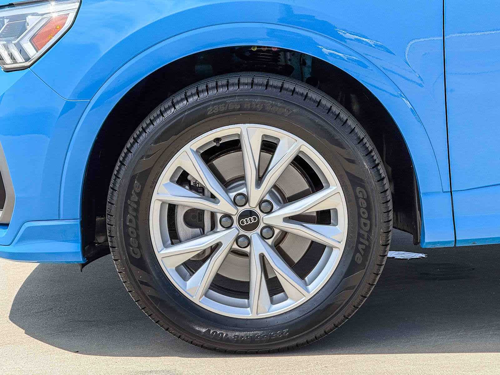 Thumbnail: 2023 Audi Q3 - 8
