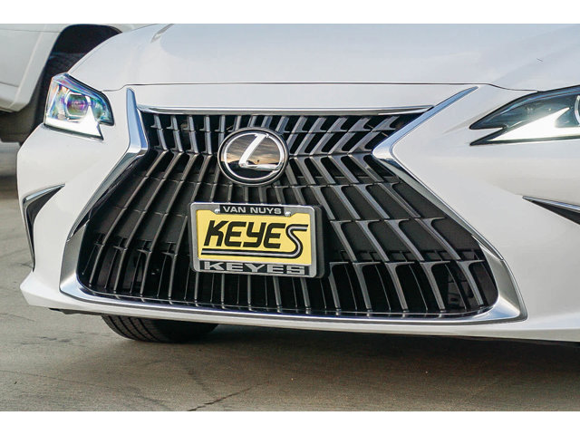 Thumbnail: 2025 Lexus ES - 8