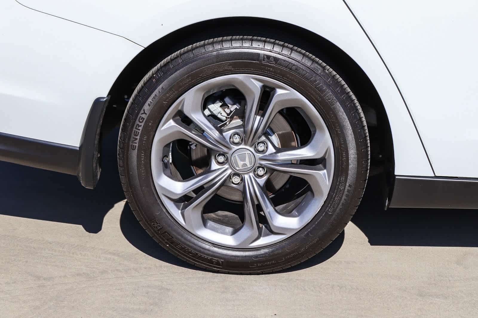 2024 Honda Accord EX - Photo 10