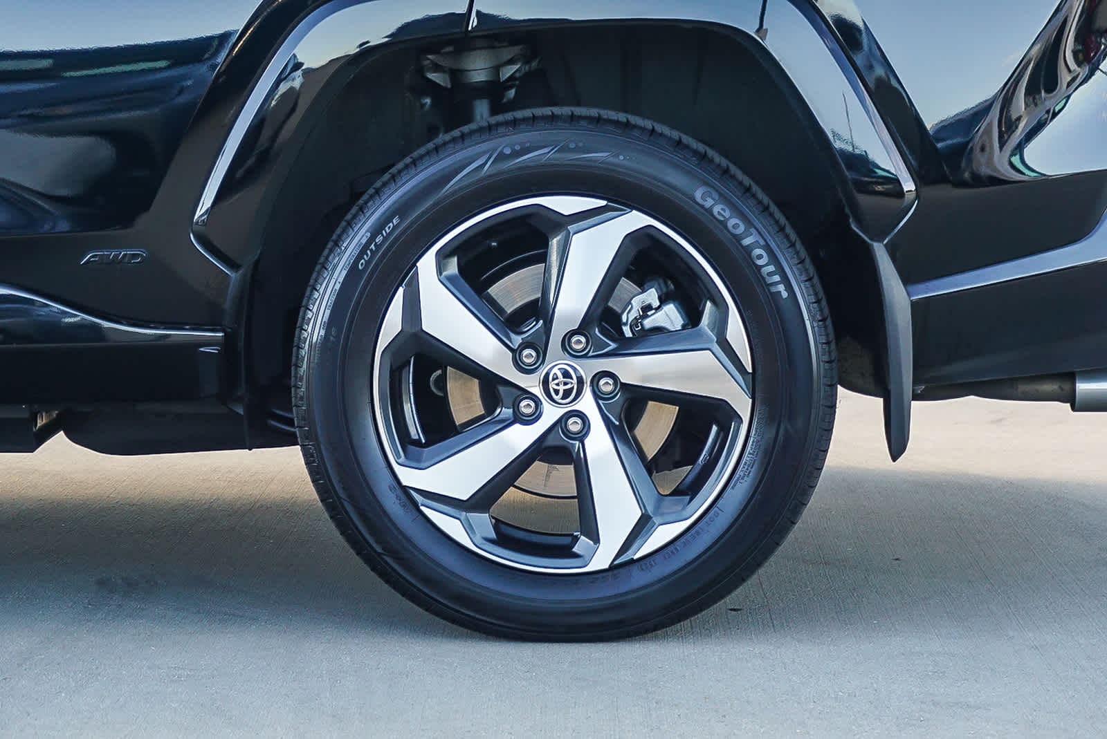 Thumbnail: 2024 Toyota RAV4 - 10