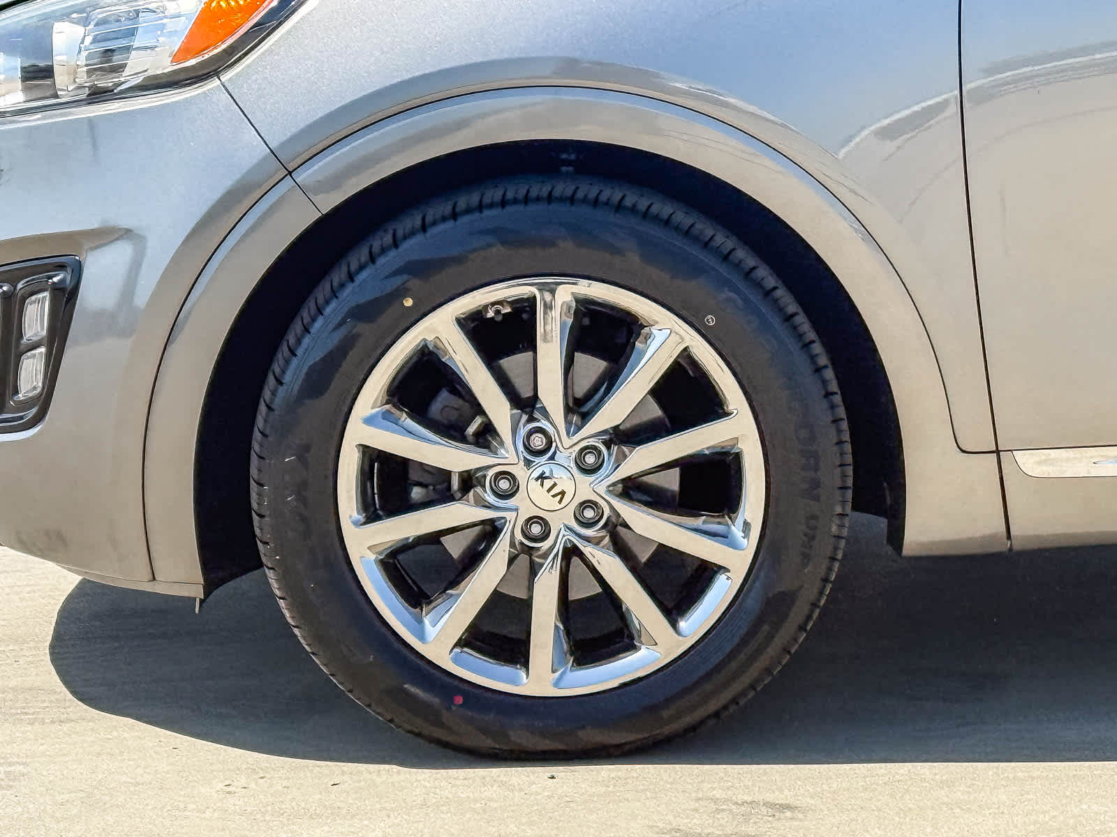 Thumbnail: 2016 Kia Sorento - 9