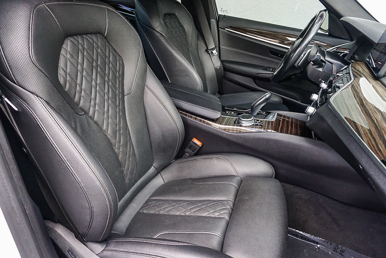 Thumbnail: 2021 BMW 5 Series - 18