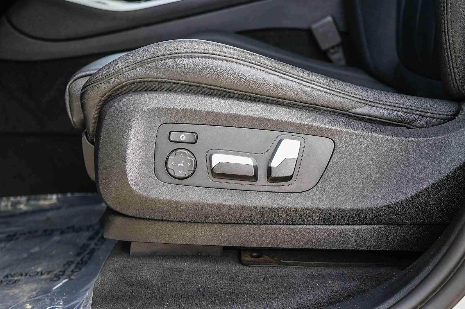 Thumbnail: 2021 BMW X5 - 20