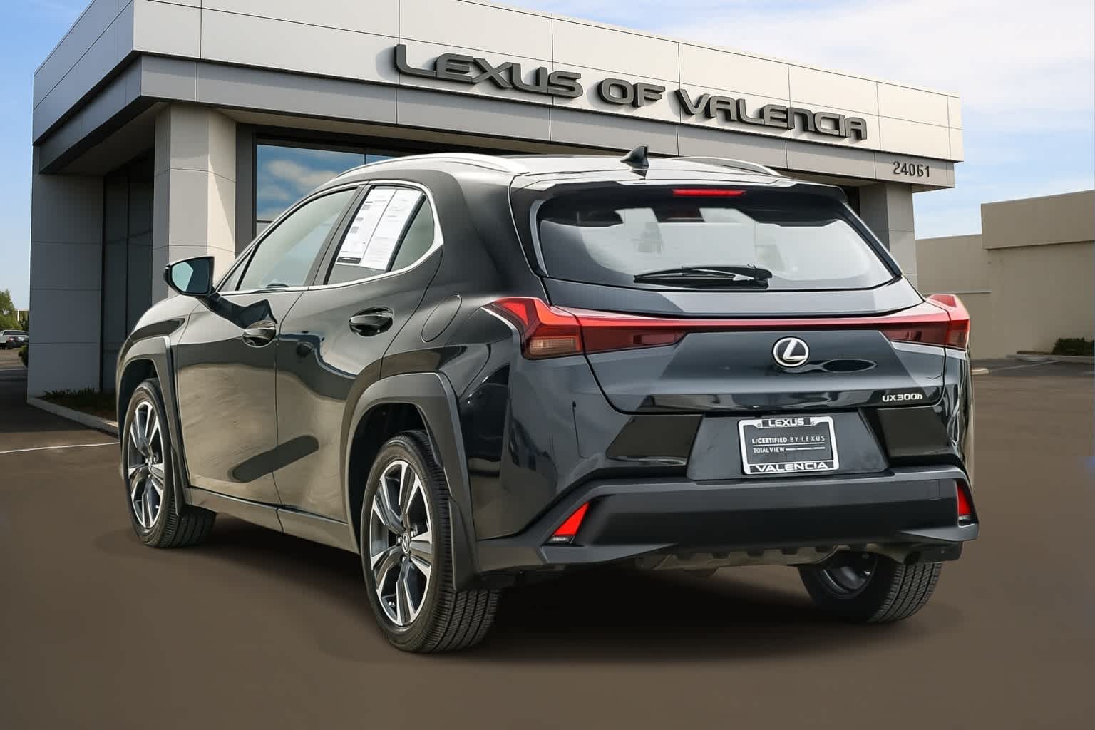 Thumbnail: 2025 Lexus UX - 2