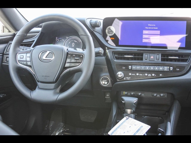 2024 Lexus ES Hybrid 300h 11