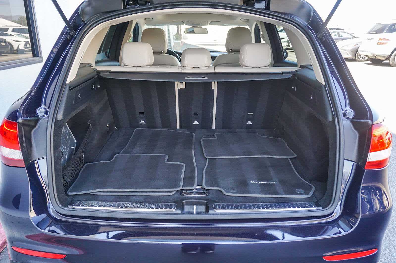 Thumbnail: 2016 Mercedes-Benz GLC - 21