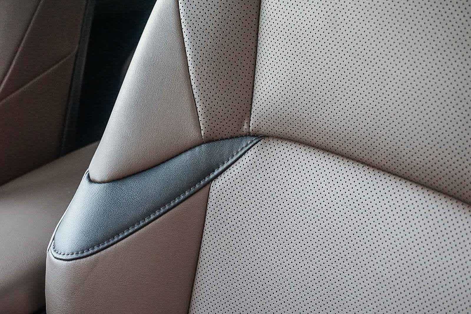 Thumbnail: 2025 Lexus ES - 26