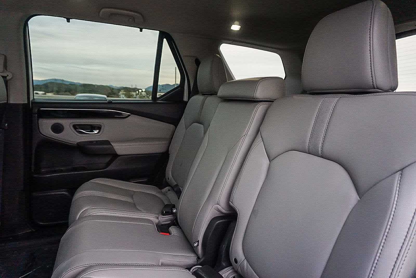 Thumbnail: 2023 Honda Pilot - 18