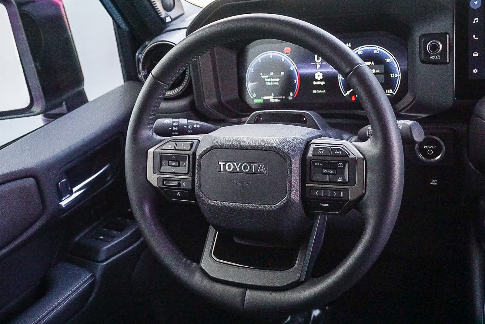 Thumbnail: 2025 Toyota Land Cruiser - 17