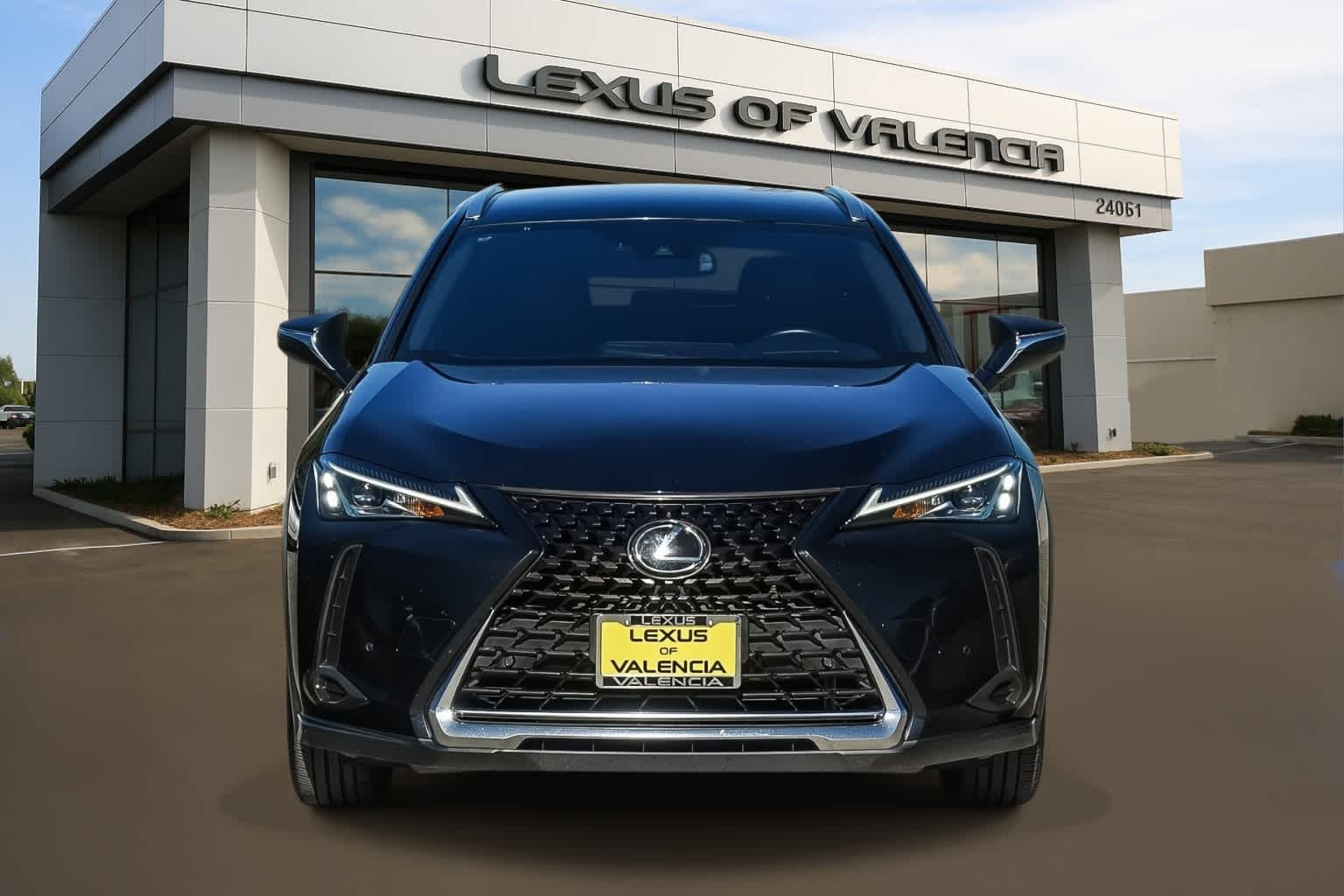 Thumbnail: 2022 Lexus UX - 6