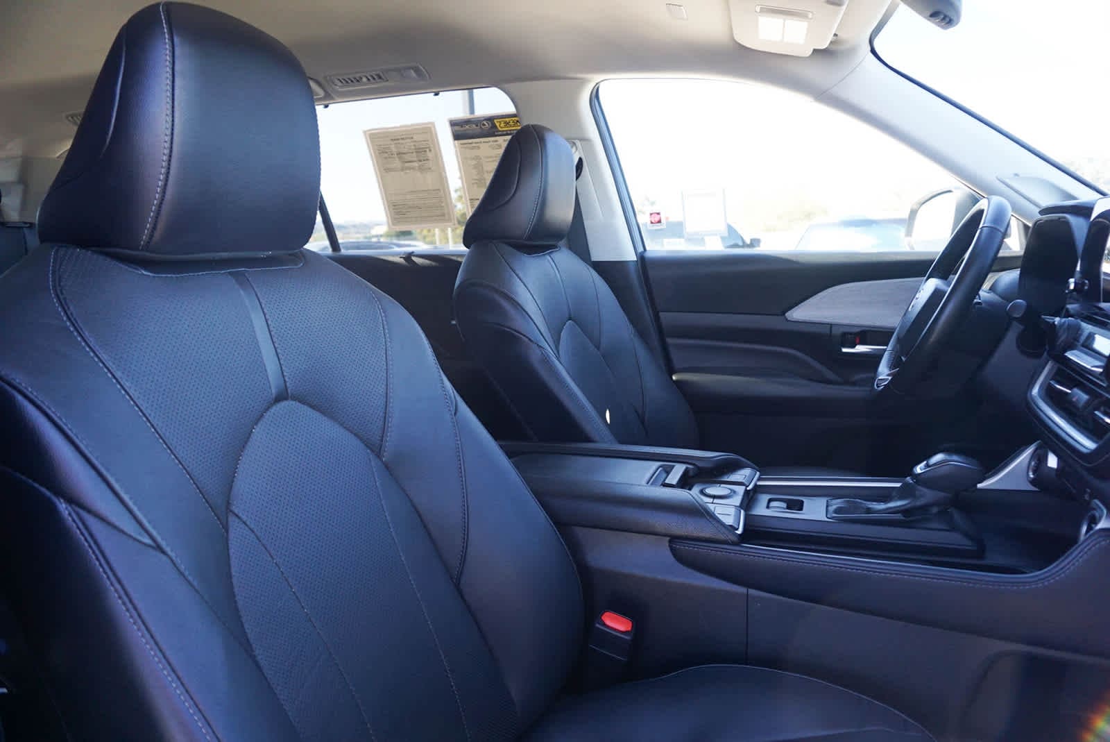 Thumbnail: 2024 Toyota Grand Highlander - 16