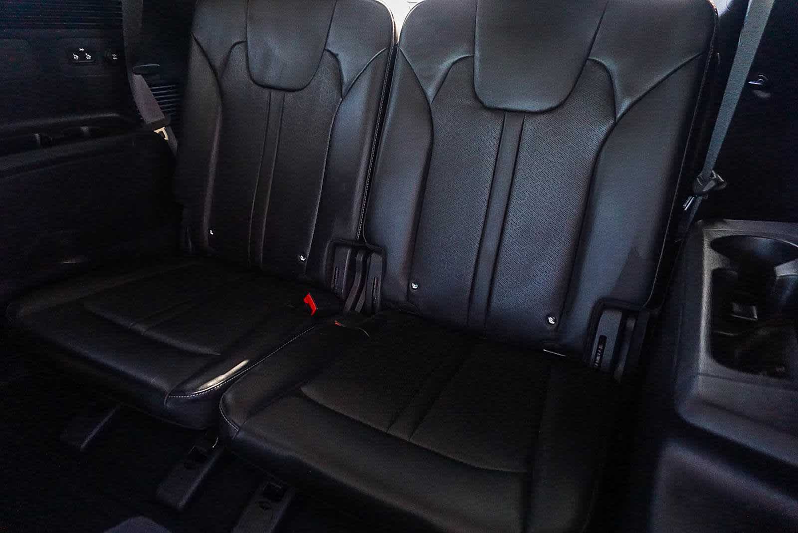 Thumbnail: 2023 Kia Sorento - 20