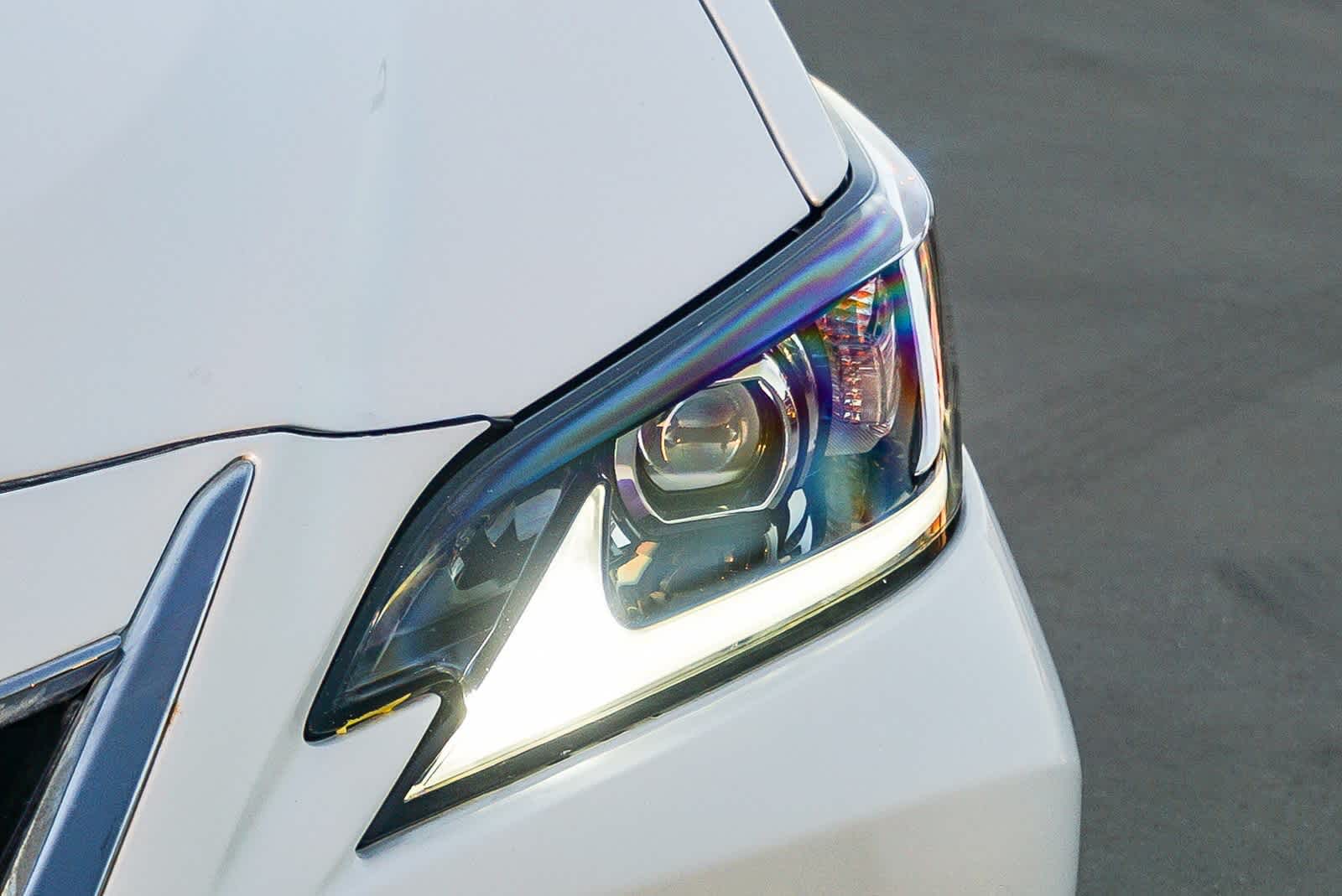 Thumbnail: 2023 Lexus ES - 7