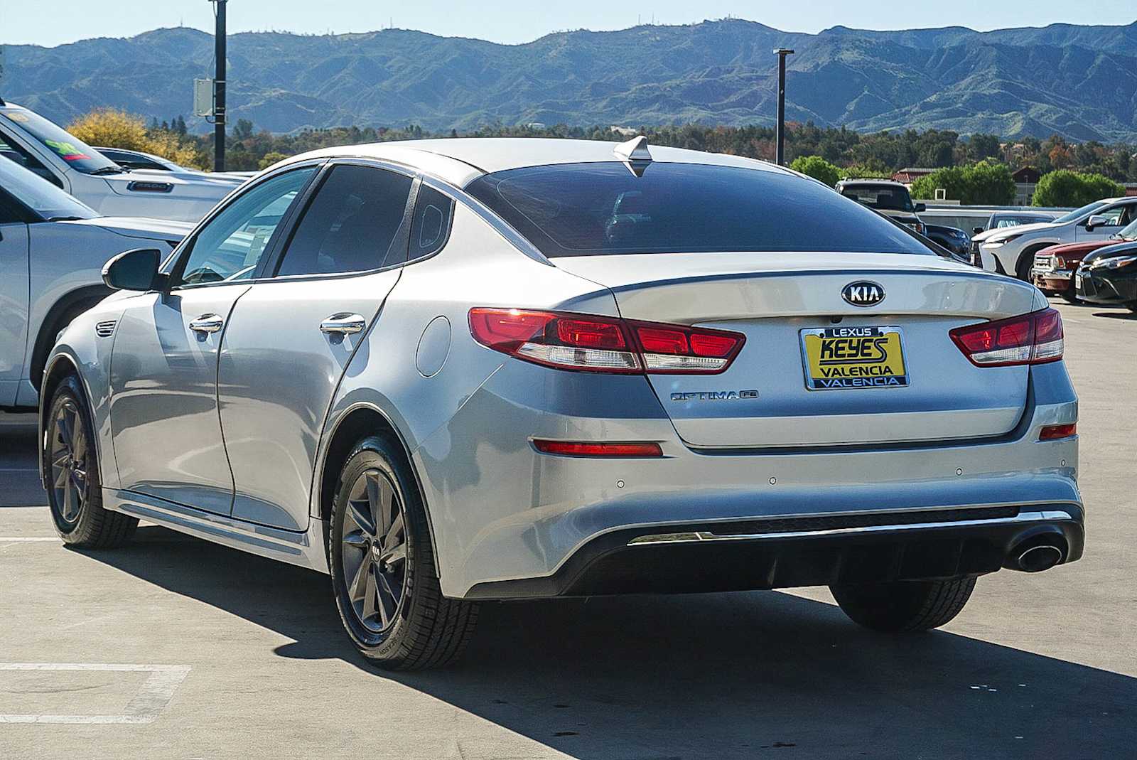 Thumbnail: 2020 Kia Optima - 2