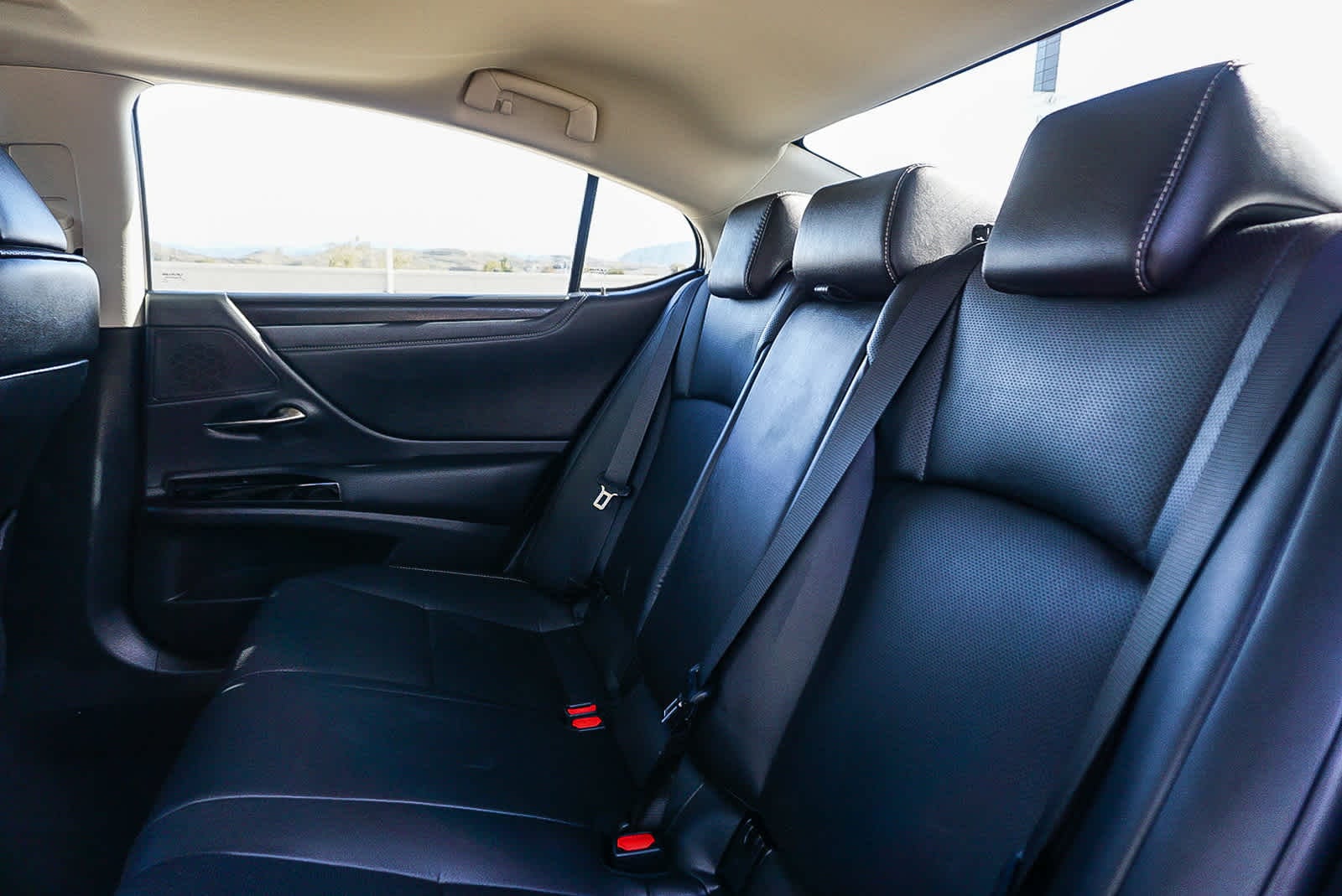 Thumbnail: 2023 Lexus ES - 19