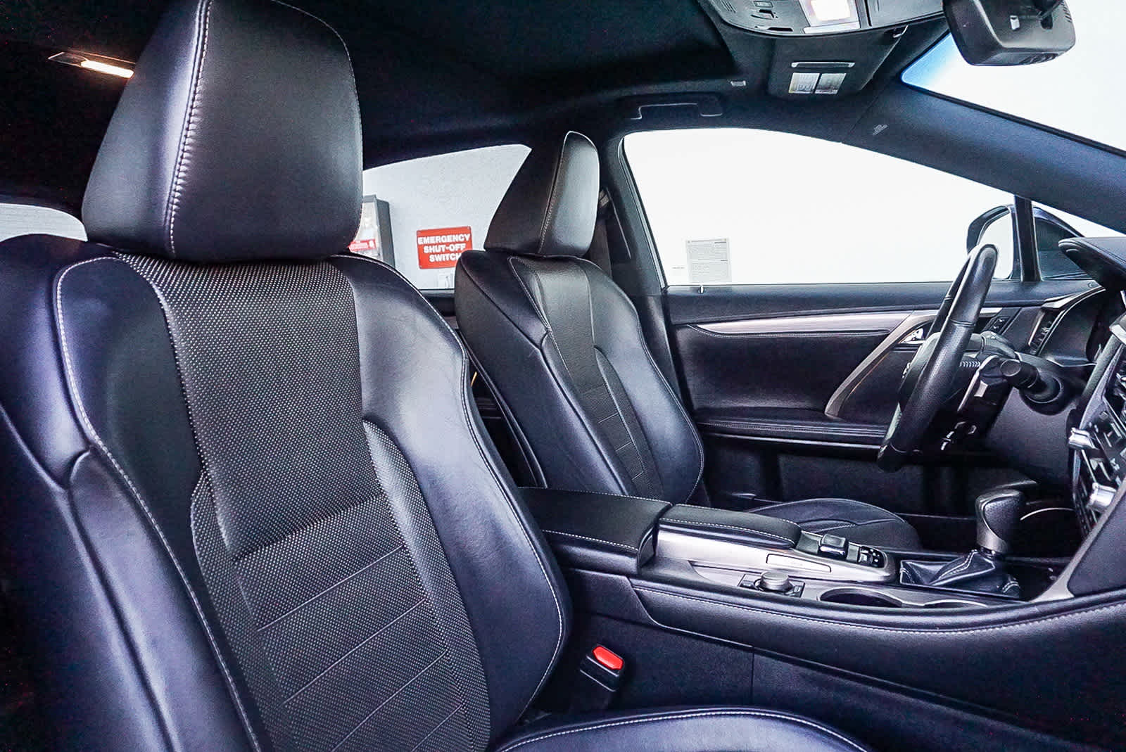 Thumbnail: 2019 Lexus RX - 18