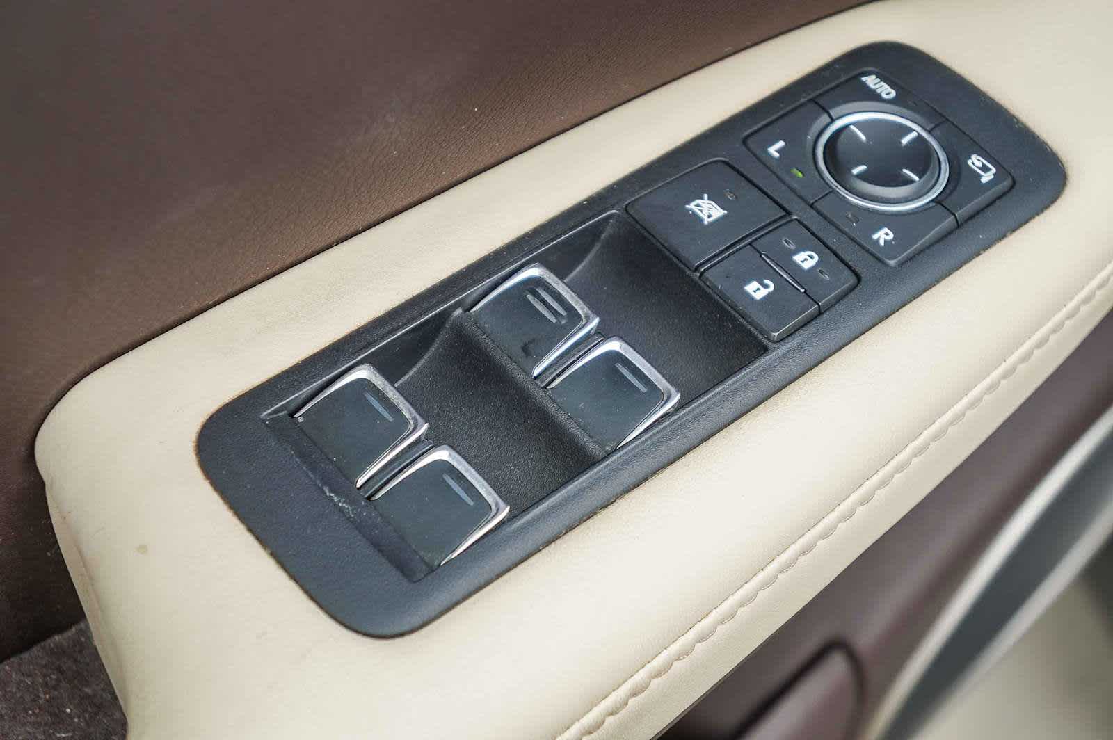 Thumbnail: 2017 Lexus RX - 23