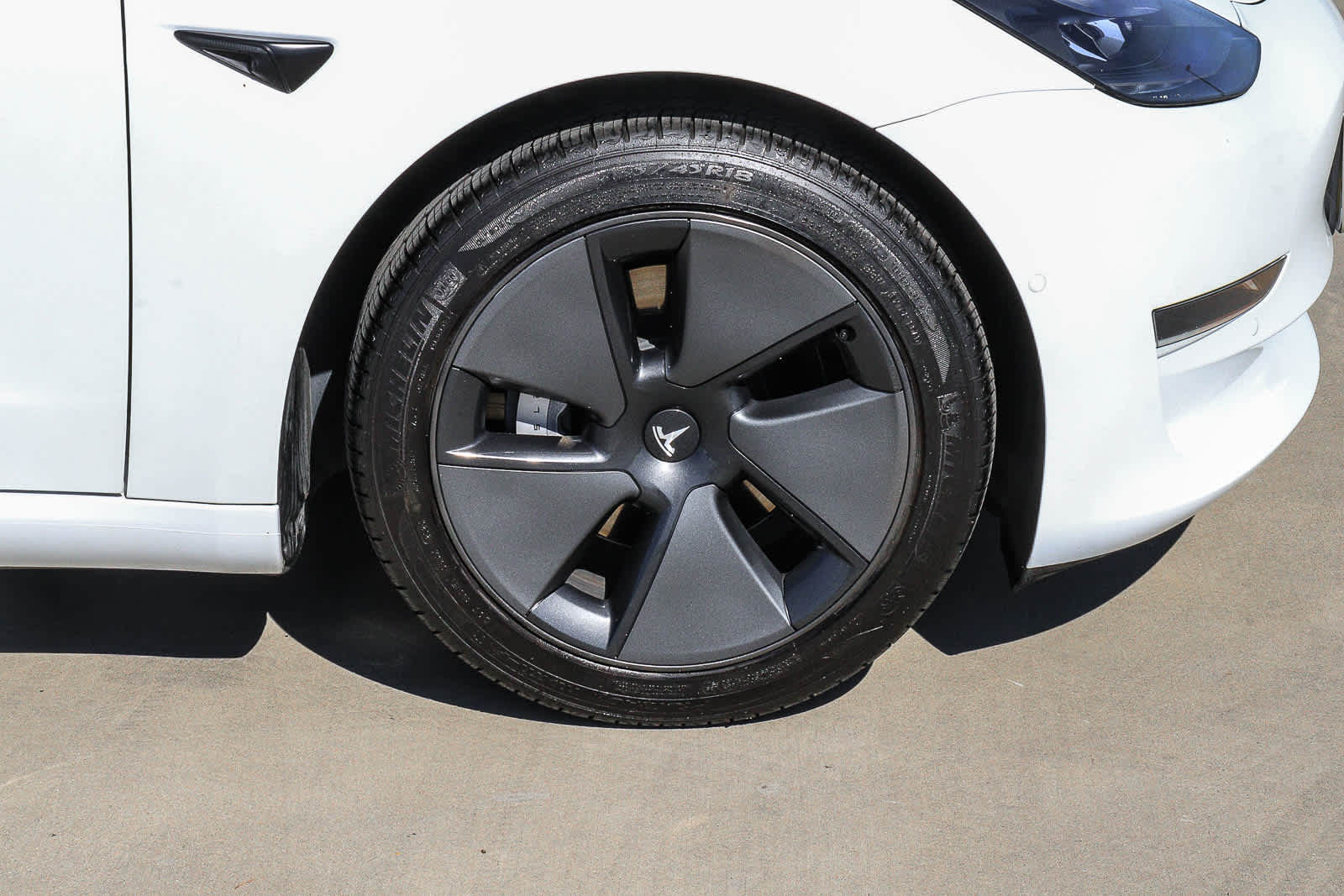 Thumbnail: 2021 Tesla Model 3 - 9