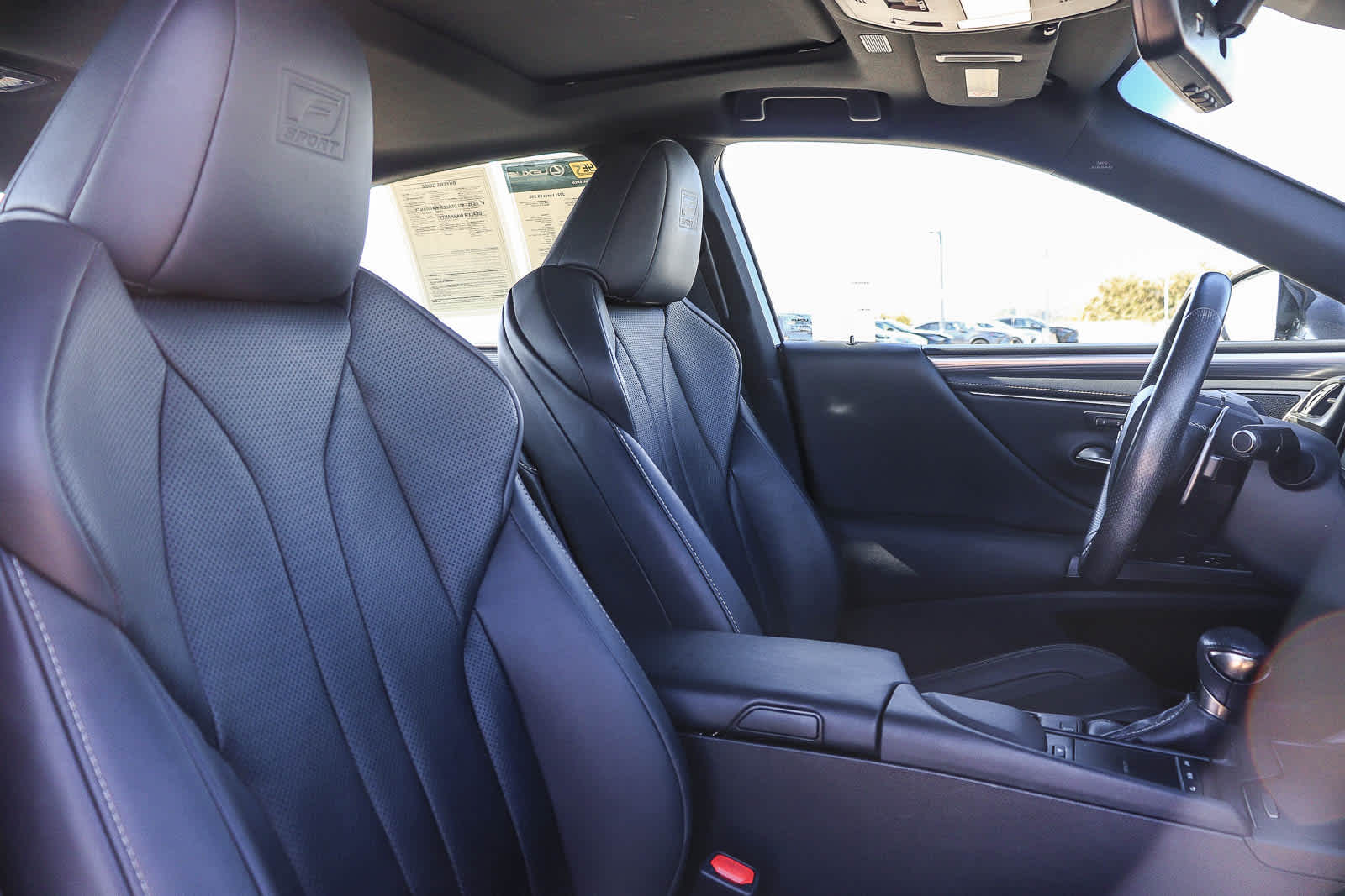 2021 Lexus ES F SPORT - Photo 19