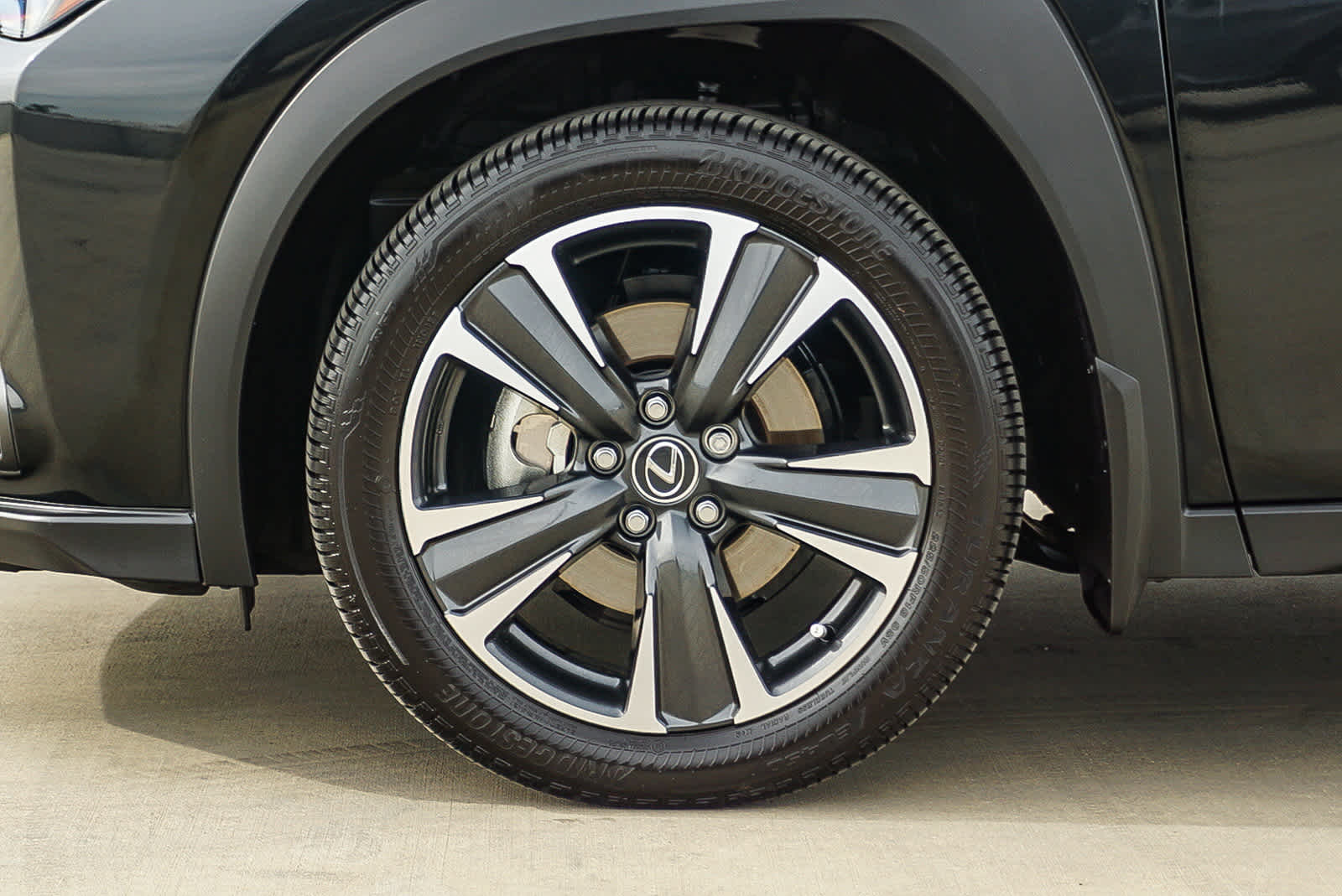 Thumbnail: 2025 Lexus UX - 9