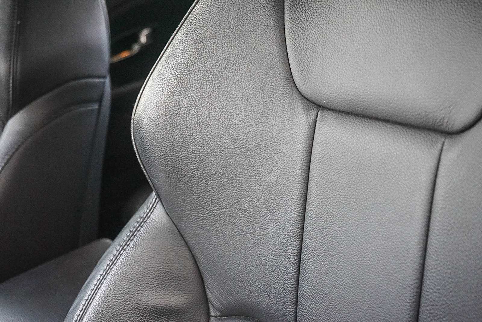 Thumbnail: 2018 Land Rover Range Rover Evoque - 27