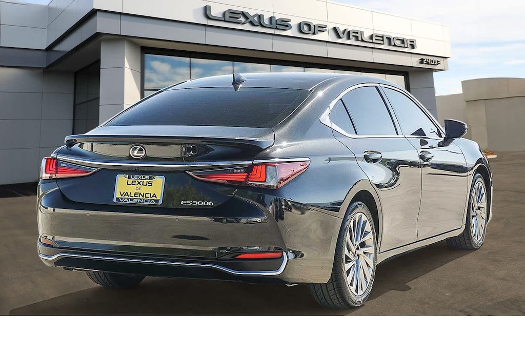 Used 2023 Lexus ES 300h Luxury Sedan