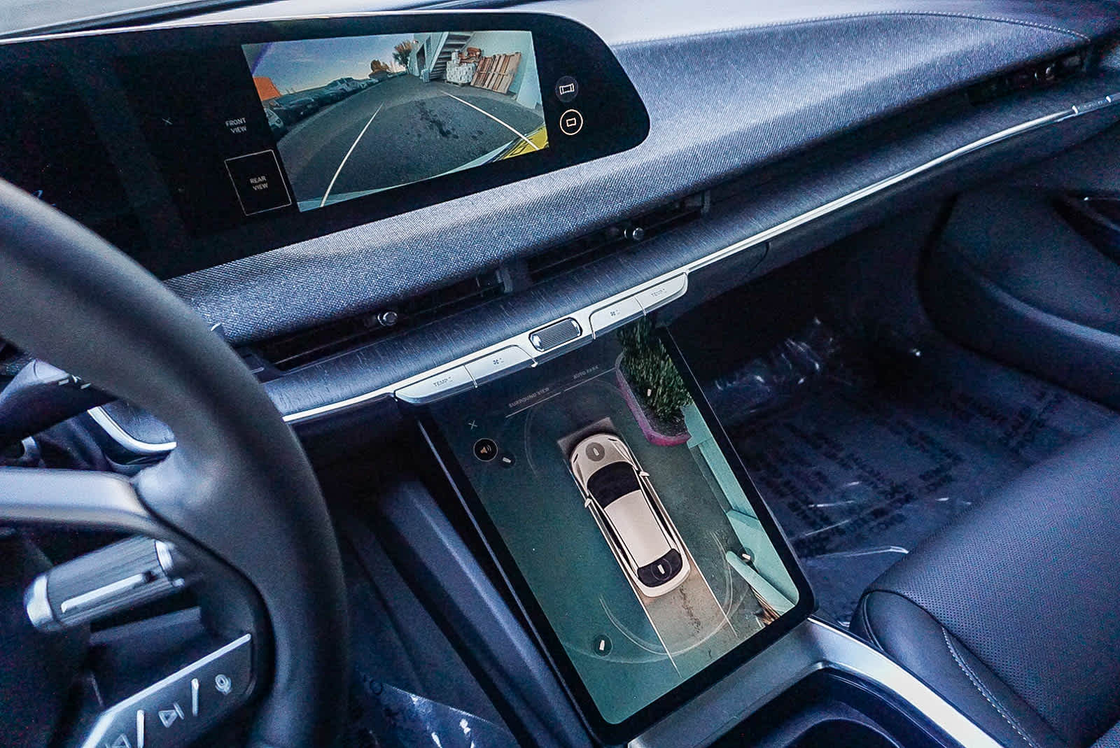 Thumbnail: 2025 Lucid Air - 21