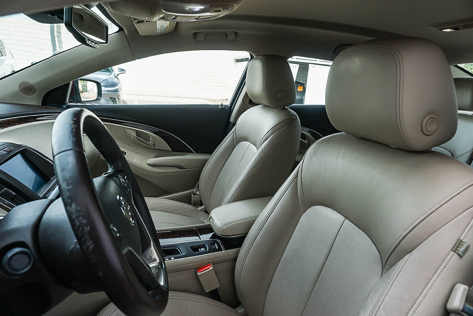 Thumbnail: 2015 Buick LaCrosse - 18