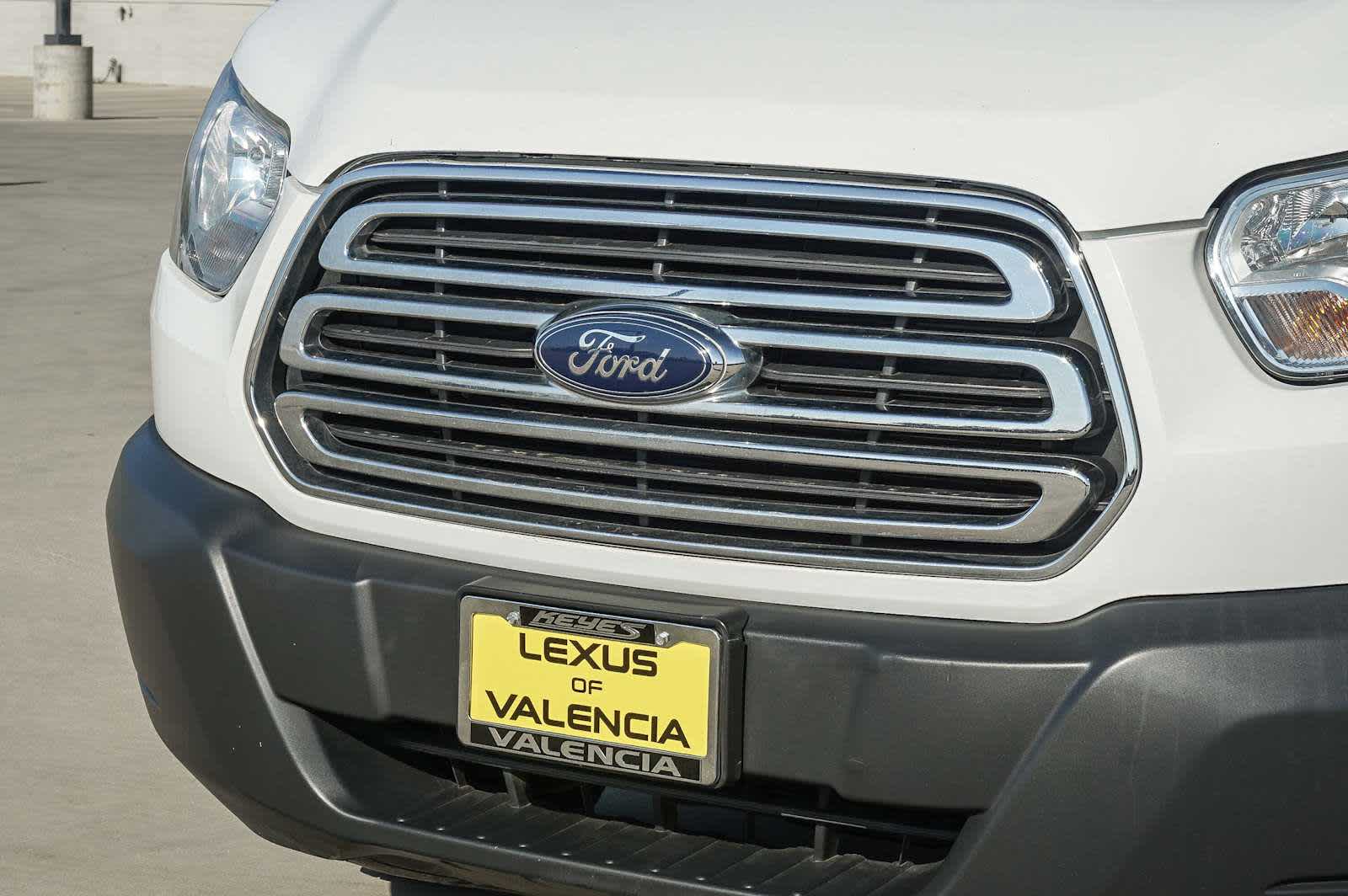 Thumbnail: 2018 Ford Transit Series - 8