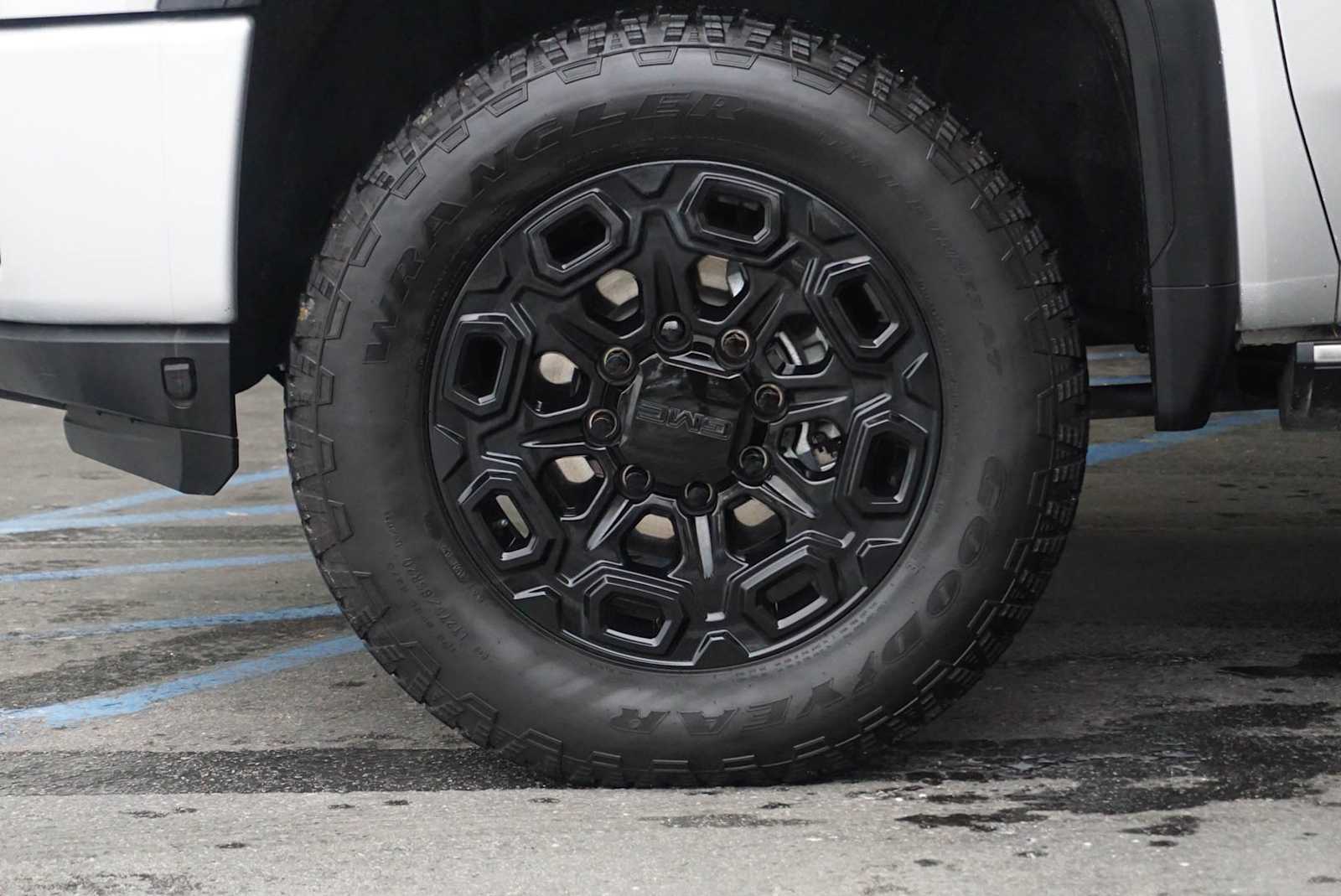 Thumbnail: 2022 GMC Sierra 2500 - 11