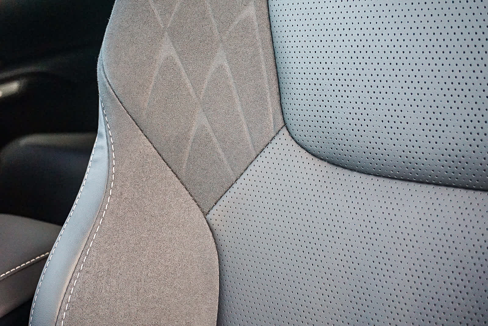 Thumbnail: 2025 Lexus RX - 26