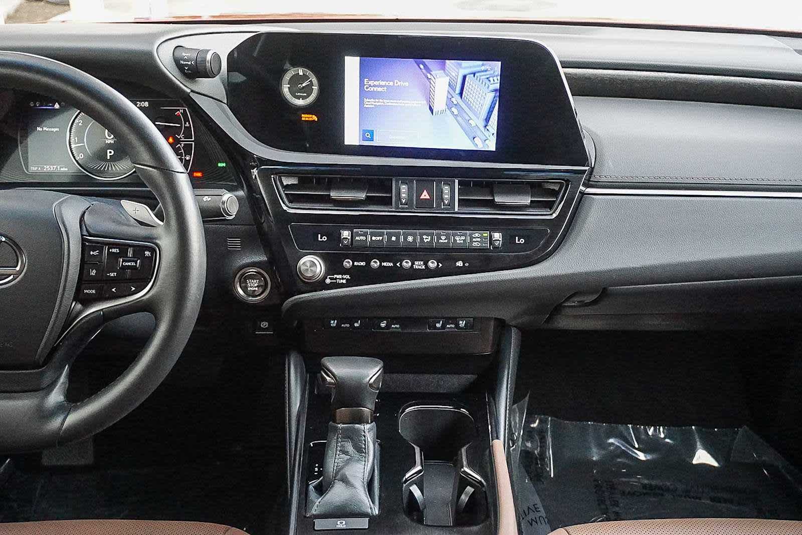 Thumbnail: 2025 Lexus ES - 14