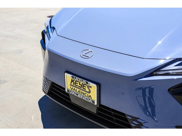 Thumbnail: 2026 Lexus ES - 8