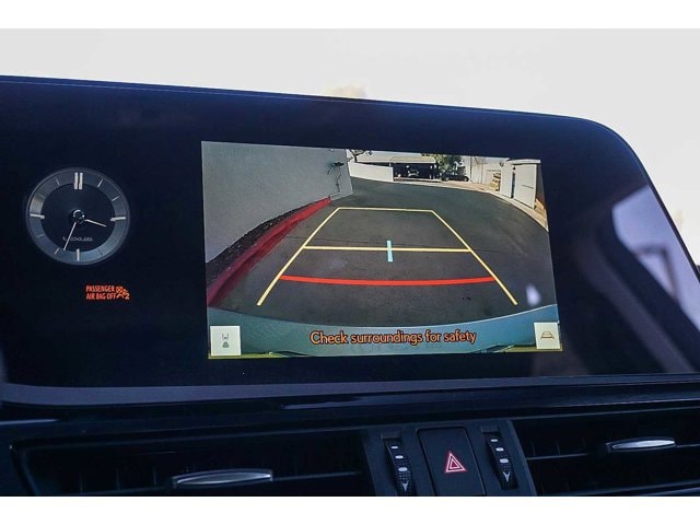 Thumbnail: 2025 Lexus ES - 23