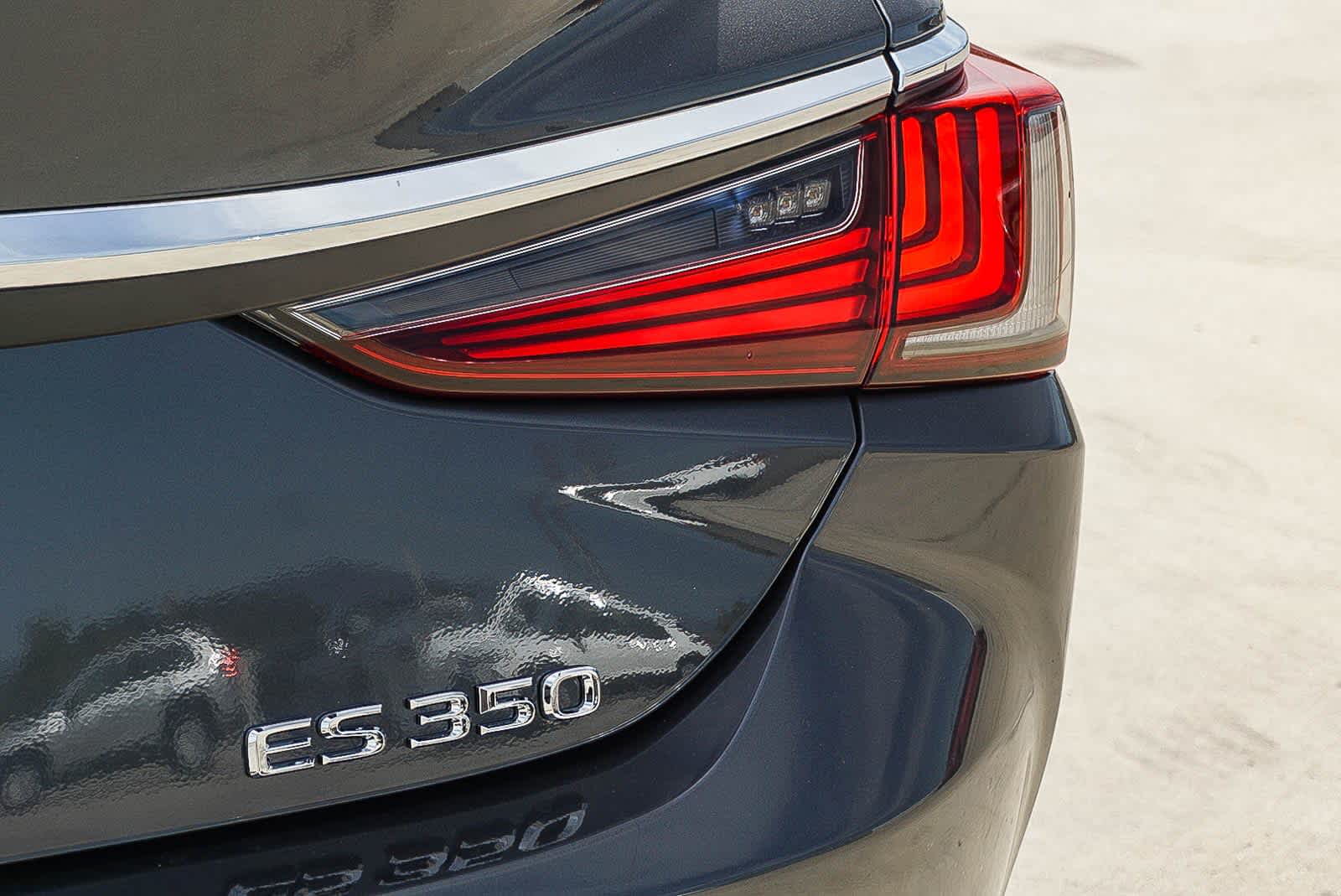 Thumbnail: 2025 Lexus ES - 11