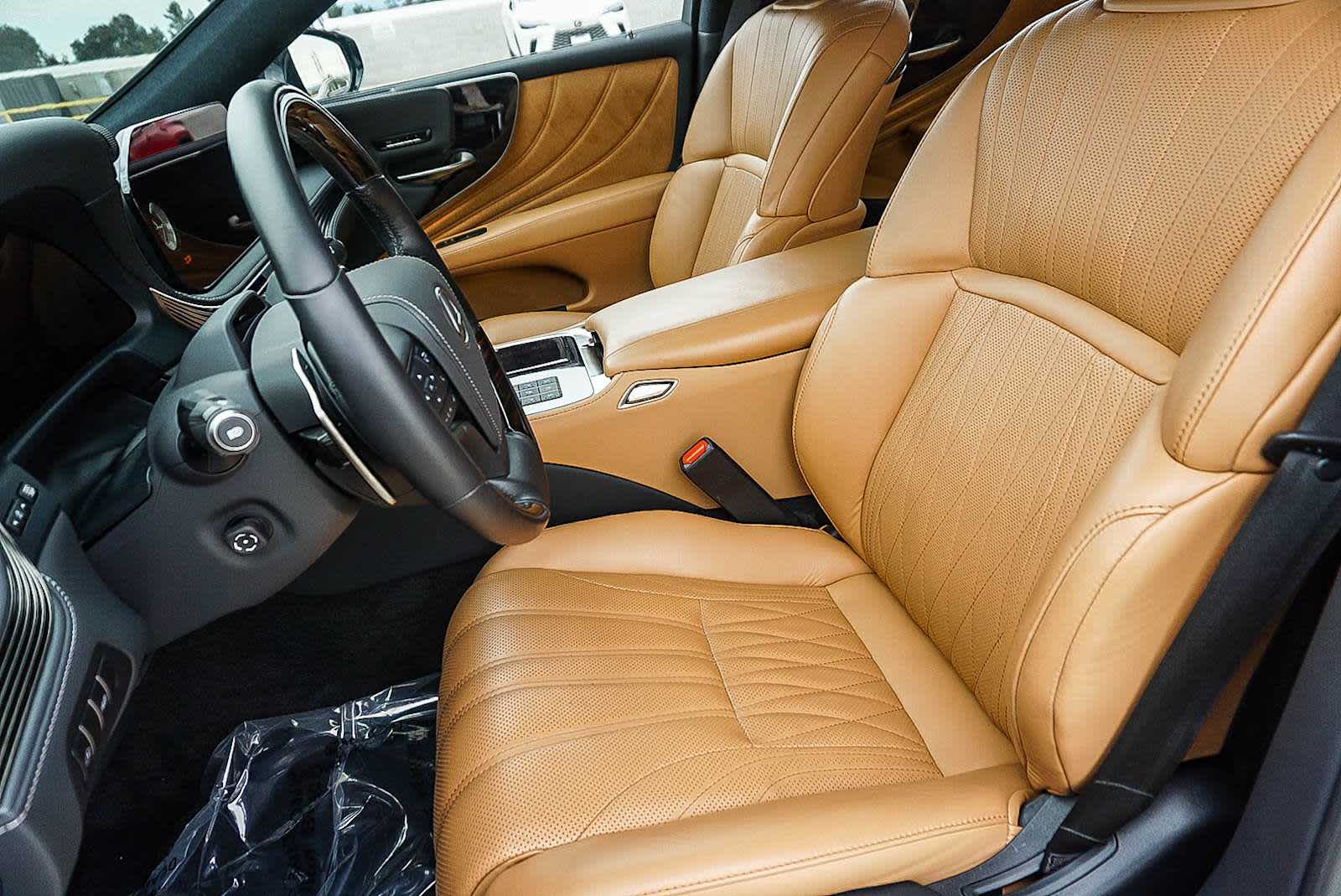 Thumbnail: 2025 Lexus LS - 18