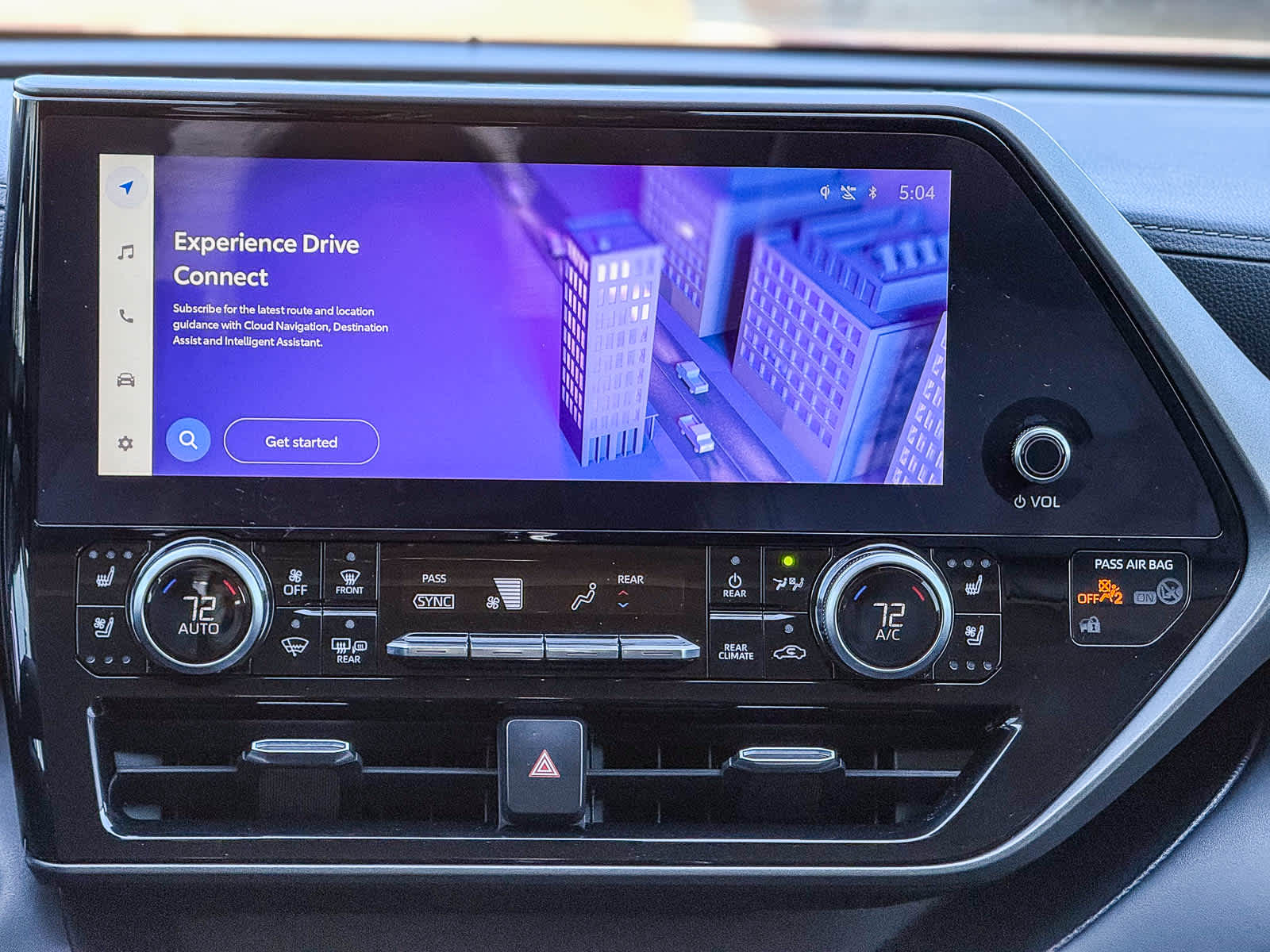 Thumbnail: 2023 Toyota Highlander - 16