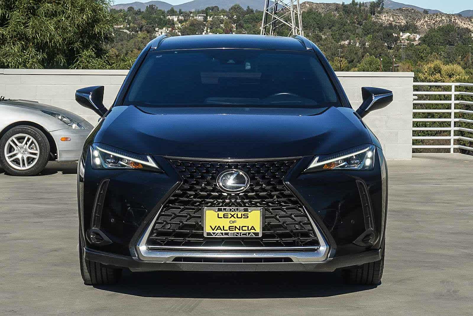 Thumbnail: 2022 Lexus UX - 6