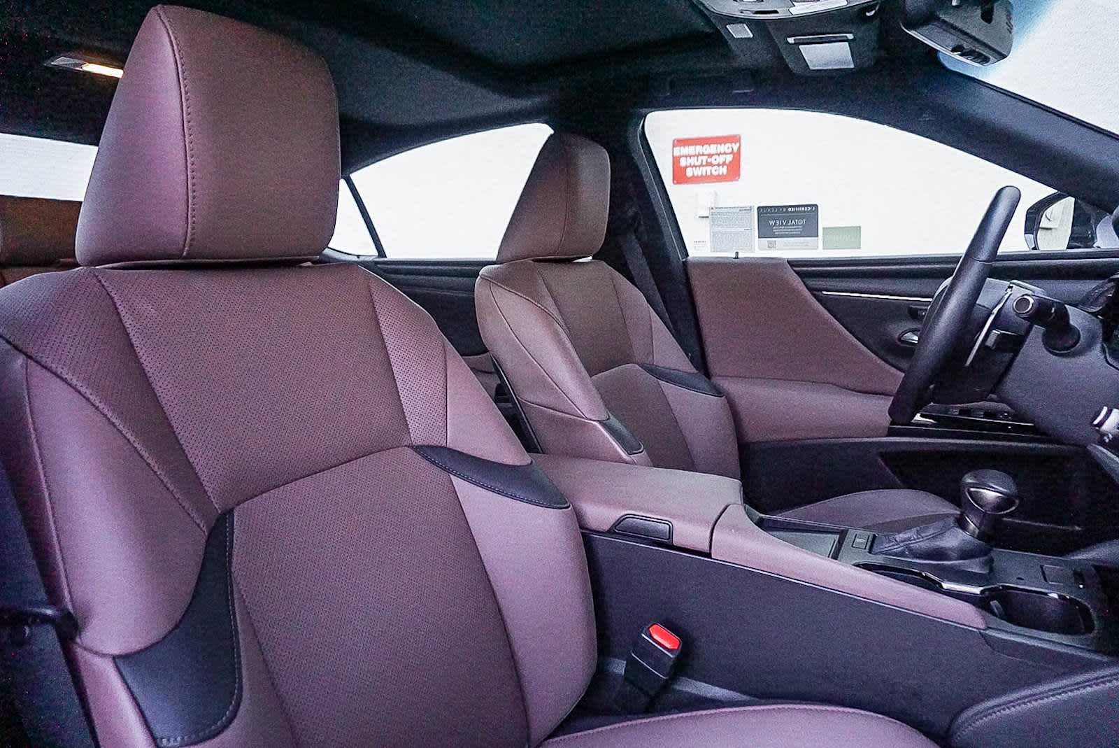 Thumbnail: 2025 Lexus ES - 24