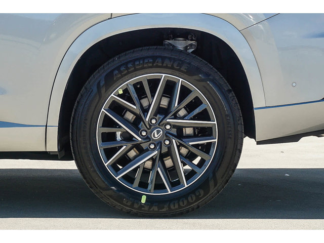 Thumbnail: 2026 Lexus TX - 10