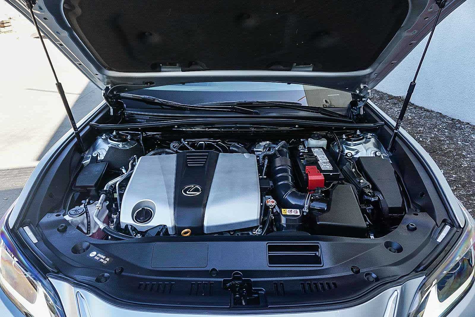Thumbnail: 2025 Lexus ES - 28