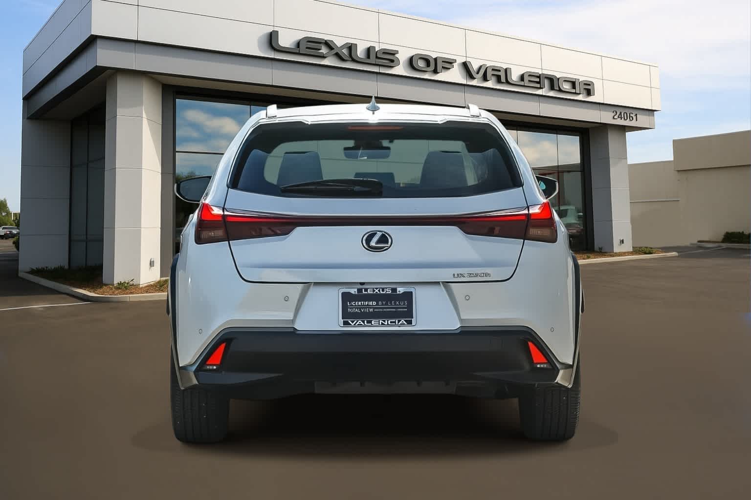 Thumbnail: 2024 Lexus UX - 3